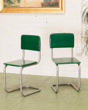 Load image into Gallery viewer, Retro Kelly Green Tubular Chrome Chair
