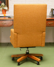 Load image into Gallery viewer, Executive Vintage Office Chair
