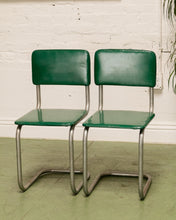 Load image into Gallery viewer, Retro Kelly Green Tubular Chrome Chair
