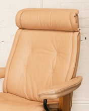 Load image into Gallery viewer, Stressless Ekkornes Chair Made in Norway
