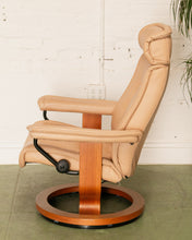 Load image into Gallery viewer, Stressless Ekkornes Chair Made in Norway
