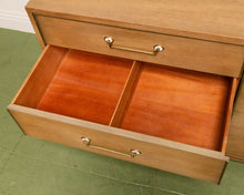 Load image into Gallery viewer, Heritage Henredon Vintage Dresser
