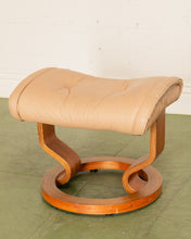 Load image into Gallery viewer, Stressless Ekkornes Chair Made in Norway
