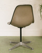 Load image into Gallery viewer, Eames Chair
