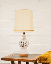 Load image into Gallery viewer, Cream Vintage Holllywood Regency Lamp
