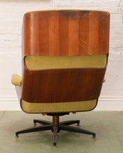 Load image into Gallery viewer, Vintage Green Lounge Chair &amp; Ottoman
