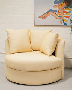 Bianca Swivel Chair in Queen Bey Daffodil