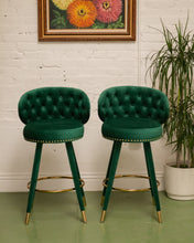 Load image into Gallery viewer, Valentino Stool in Green
