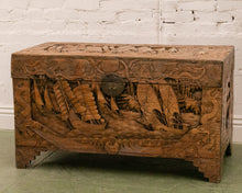 Load image into Gallery viewer, Hand Carved Trunk
