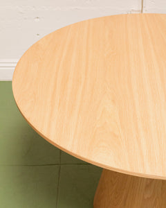 PIA Dining Table