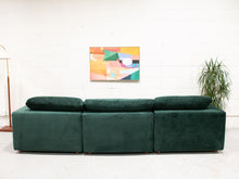 Load image into Gallery viewer, Adler Sectional in Green
