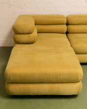 Load image into Gallery viewer, Elodie 4 Piece Modular Sectional in Pistachio Green
