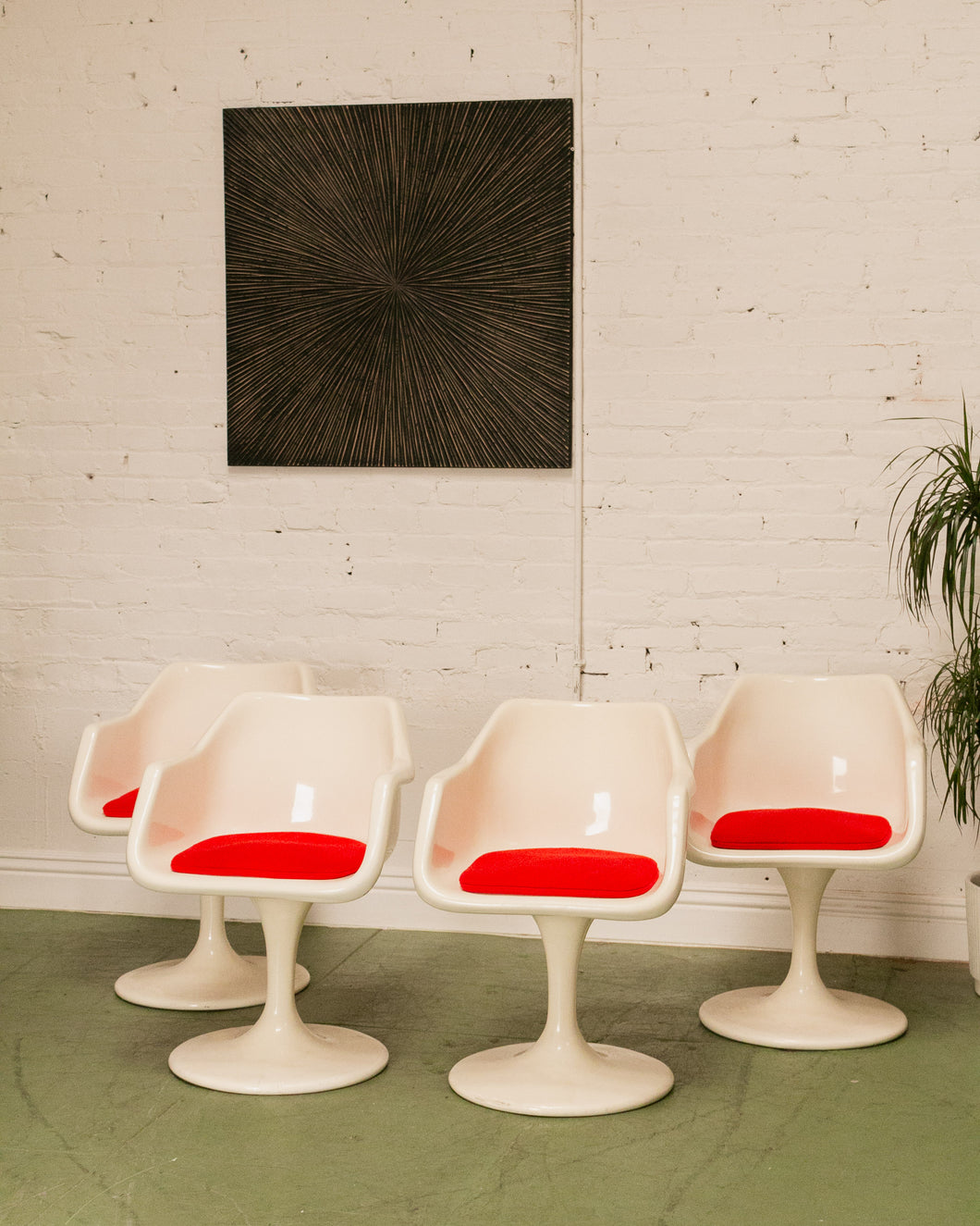 Vintage Set of 4 Tulip Armchairs with Red Seats