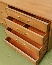 Load image into Gallery viewer, Heritage Henredon Vintage Dresser
