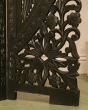 Load image into Gallery viewer, Black Ornate Wood Carved Round Room Divider
