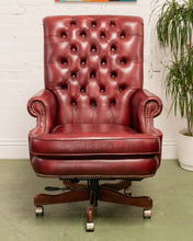 Load image into Gallery viewer, Vintage Executive Office Chair
