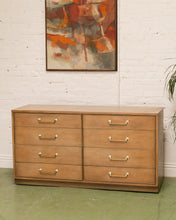 Load image into Gallery viewer, Heritage Henredon Vintage Dresser
