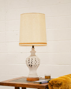 Cream Vintage Holllywood Regency Lamp