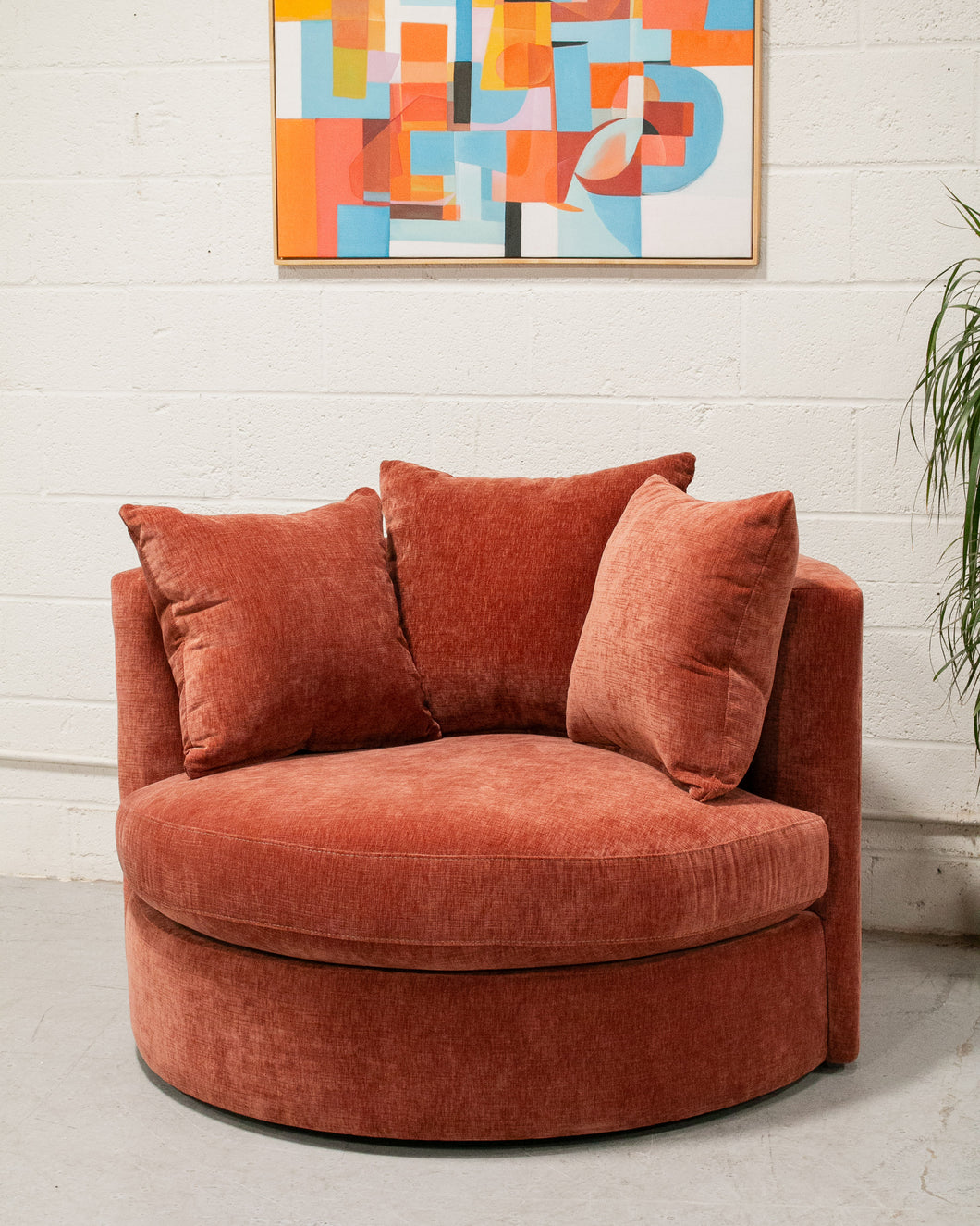 Bianca Swivel Chair in Contessa Paprika