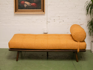 Daybed in Mustard Tweed