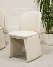 Load image into Gallery viewer, Comet Chair in Ivory
