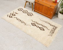 Load image into Gallery viewer, Boho Moroccan Rug
