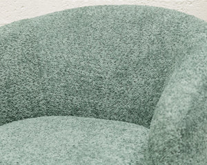 Pia Swivel Chair in Green