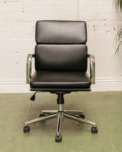 Load image into Gallery viewer, Black Iconic Design Office Chair
