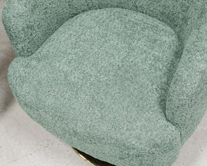 Pia Swivel Chair in Green