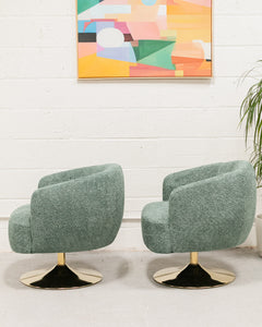 Pia Swivel Chair in Green