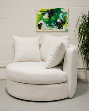 Load image into Gallery viewer, Bianca Swivel Chair in Zues Pearl
