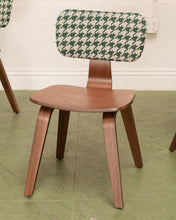 Load image into Gallery viewer, Houndstooth Bentwood Chair
