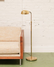 Load image into Gallery viewer, Shell Floor Lamp
