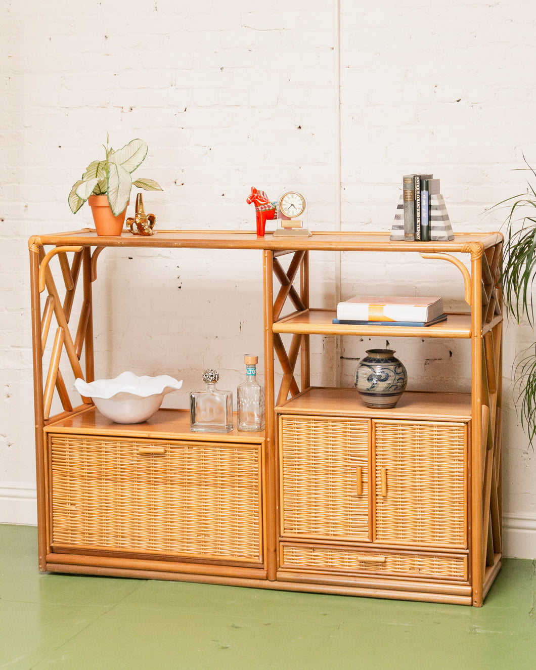 Bamboo Vintage Shelf Etagere