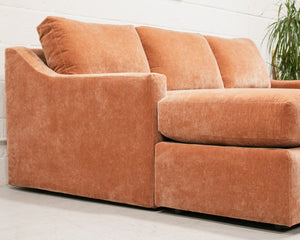 Hauser Sectional Sofa in Amici Ginger