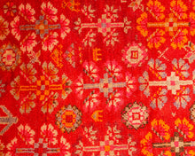 Load image into Gallery viewer, Moroccan Antique Rug
