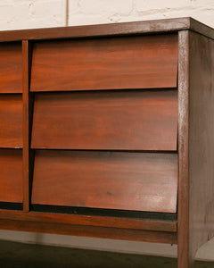 Louvered Drawer 9 Drawer Dresser