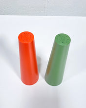 Load image into Gallery viewer, Vintage Plastic Salt and Pepper Shaker Set
