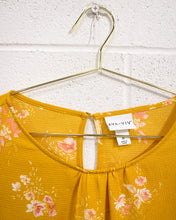 Load image into Gallery viewer, Gold Ava &amp; Viv Blouse - As Found (1X)
