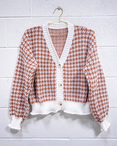 Caramel and Cream Cardigan (XL)