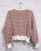 Load image into Gallery viewer, Caramel and Cream Cardigan (XL)
