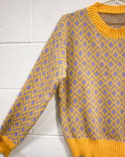 Load image into Gallery viewer, Lavender and Yellow Pullover (L)
