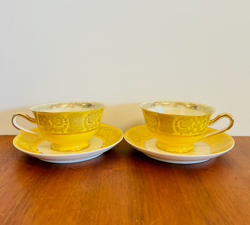 Bavaria Tirachenreuth Tea Set of 2 Diameter with holder