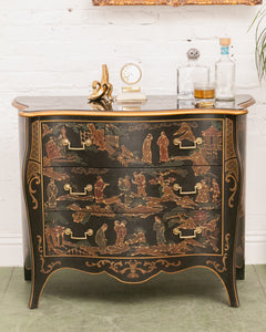 Vintage Drexel Et Cetera Collection Serpentine Chinoiserie Chest of Drawers from the 1980s