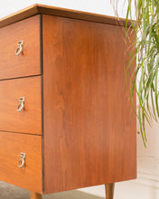 Load image into Gallery viewer, Vintage 6 drawer Mid Century Dresser
