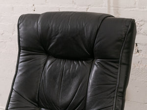 Leather Lounge Chair and Ottoman