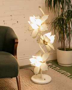 White Vintage Post Modern Lotus Lamp