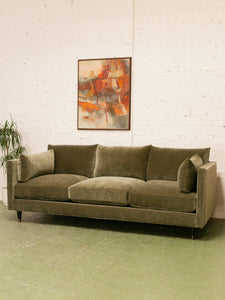 Alessandro Sofa in Amici Moss