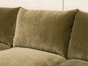 Alessandro Sofa in Amici Moss