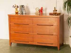 6 Drawer Mohagany Dresser